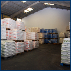 Sacos de sal Suescun en Puente la Reina